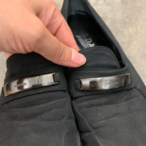 Prada Women's Elegant Black Flats - Picture 4 of 8